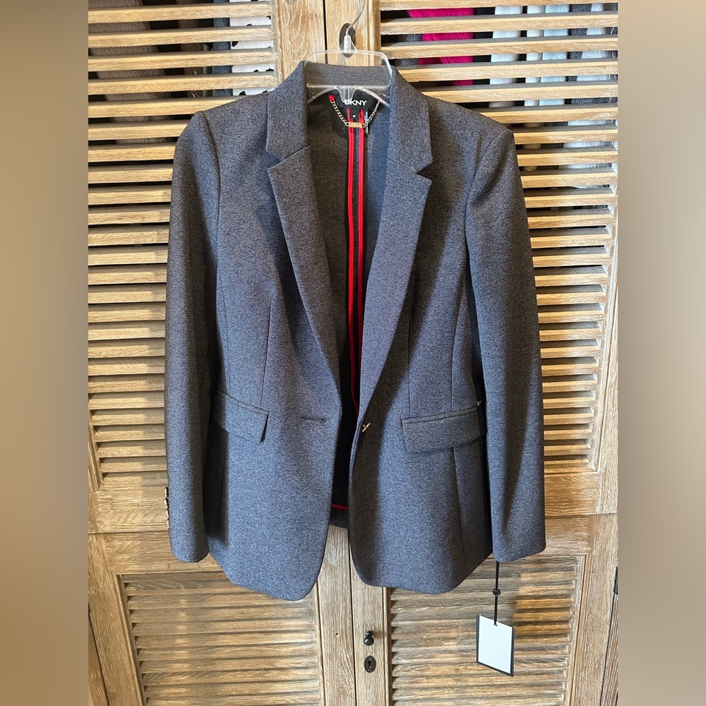 NWTs: DKNY navy Super soft, stretchy blazer